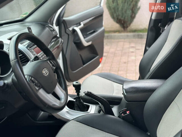 Белый Киа Соренто, объемом двигателя 2.2 л и пробегом 260 тыс. км за 9850 $, фото 32 на Automoto.ua
