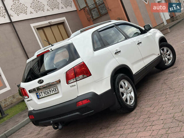 Белый Киа Соренто, объемом двигателя 2.2 л и пробегом 260 тыс. км за 9850 $, фото 28 на Automoto.ua