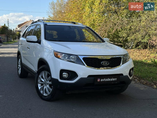 Белый Киа Соренто, объемом двигателя 2.2 л и пробегом 197 тыс. км за 13200 $, фото 1 на Automoto.ua