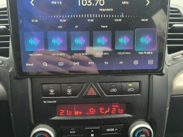 Білий Кіа Соренто, об'ємом двигуна 2.2 л та пробігом 258 тис. км за 14000 $, фото 15 на Automoto.ua