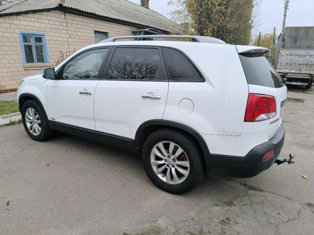 Білий Кіа Соренто, об'ємом двигуна 2.2 л та пробігом 258 тис. км за 14000 $, фото 2 на Automoto.ua