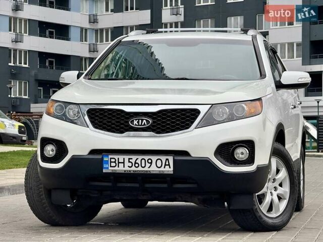 Белый Киа Соренто, объемом двигателя 2.4 л и пробегом 331 тыс. км за 9999 $, фото 11 на Automoto.ua