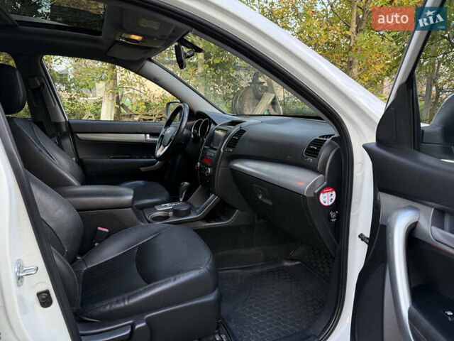 Белый Киа Соренто, объемом двигателя 2.2 л и пробегом 197 тыс. км за 13200 $, фото 26 на Automoto.ua