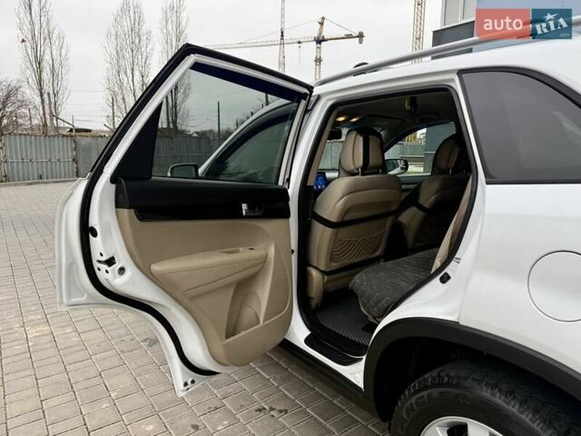 Белый Киа Соренто, объемом двигателя 2.4 л и пробегом 331 тыс. км за 9999 $, фото 58 на Automoto.ua