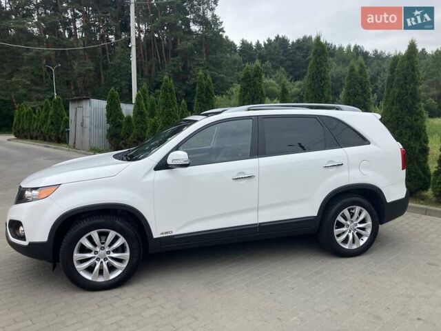 Белый Киа Соренто, объемом двигателя 2.2 л и пробегом 228 тыс. км за 12900 $, фото 3 на Automoto.ua