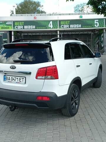 Белый Киа Соренто, объемом двигателя 2.2 л и пробегом 181 тыс. км за 13100 $, фото 6 на Automoto.ua