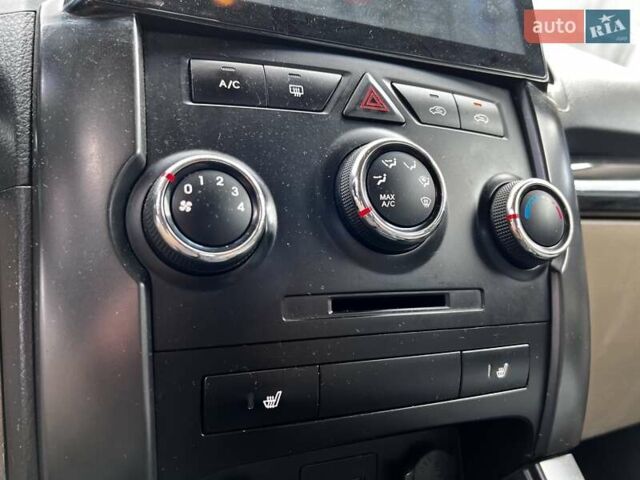 Белый Киа Соренто, объемом двигателя 2.4 л и пробегом 300 тыс. км за 10300 $, фото 18 на Automoto.ua