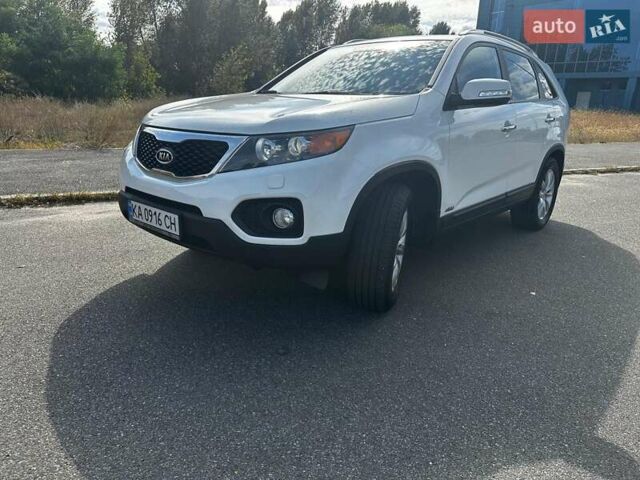 Білий Кіа Соренто, об'ємом двигуна 2.36 л та пробігом 162 тис. км за 15000 $, фото 2 на Automoto.ua