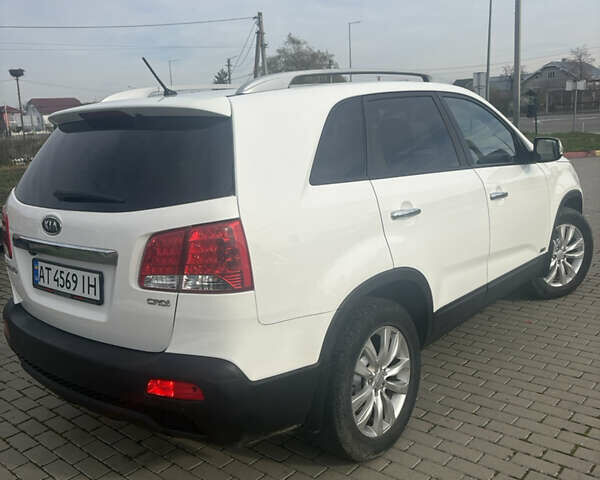 Белый Киа Соренто, объемом двигателя 2.2 л и пробегом 204 тыс. км за 12200 $, фото 3 на Automoto.ua