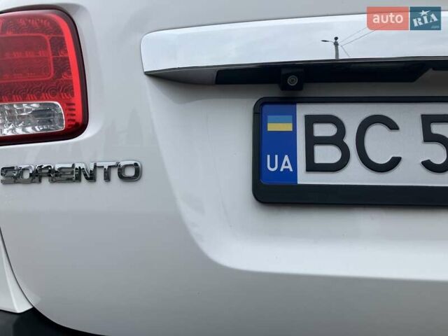 Белый Киа Соренто, объемом двигателя 2.2 л и пробегом 228 тыс. км за 12900 $, фото 10 на Automoto.ua