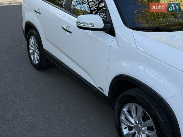 Белый Киа Соренто, объемом двигателя 2.2 л и пробегом 197 тыс. км за 13200 $, фото 15 на Automoto.ua