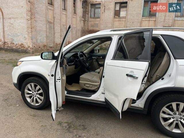 Белый Киа Соренто, объемом двигателя 2.4 л и пробегом 230 тыс. км за 11500 $, фото 9 на Automoto.ua