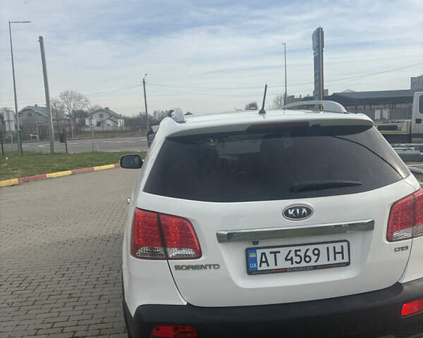 Белый Киа Соренто, объемом двигателя 2.2 л и пробегом 204 тыс. км за 12200 $, фото 4 на Automoto.ua