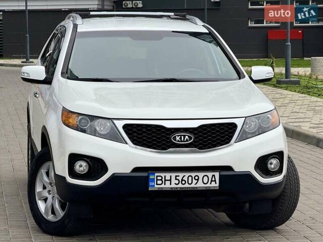 Белый Киа Соренто, объемом двигателя 2.4 л и пробегом 331 тыс. км за 9999 $, фото 24 на Automoto.ua