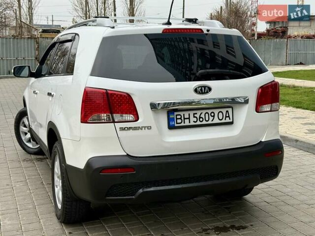 Белый Киа Соренто, объемом двигателя 2.4 л и пробегом 331 тыс. км за 9999 $, фото 22 на Automoto.ua