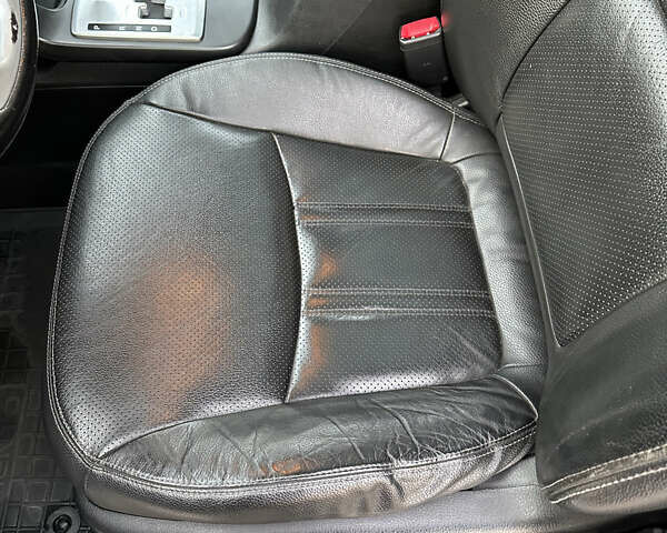 Белый Киа Соренто, объемом двигателя 2.2 л и пробегом 230 тыс. км за 12300 $, фото 17 на Automoto.ua