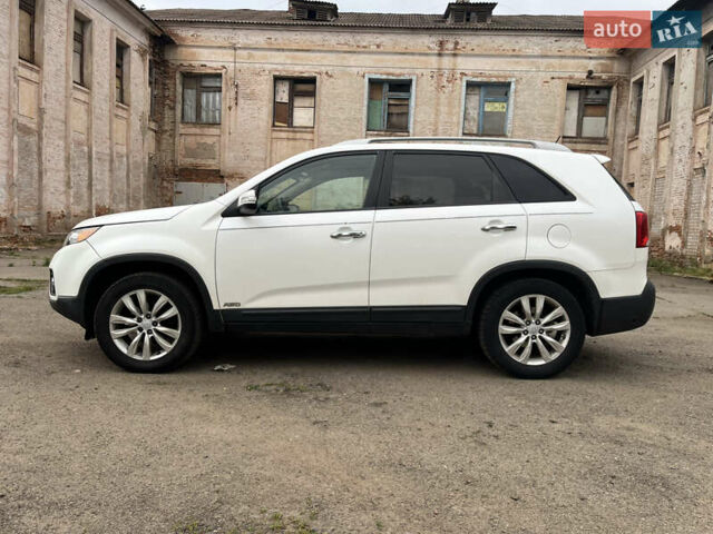 Белый Киа Соренто, объемом двигателя 2.4 л и пробегом 230 тыс. км за 11500 $, фото 7 на Automoto.ua