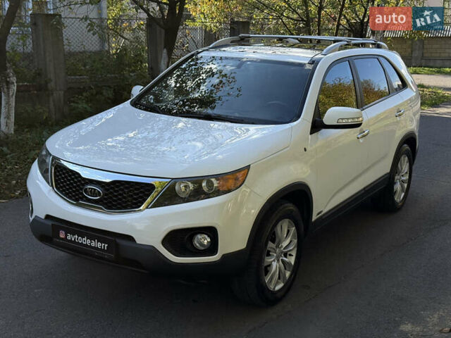 Белый Киа Соренто, объемом двигателя 2.2 л и пробегом 197 тыс. км за 13200 $, фото 6 на Automoto.ua