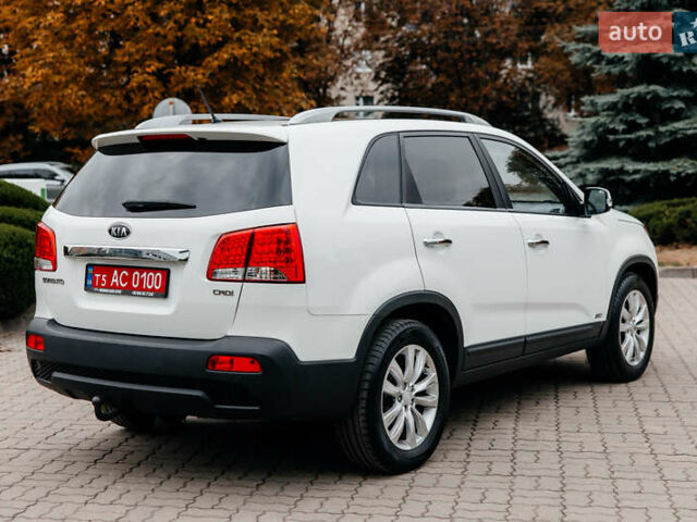 Белый Киа Соренто, объемом двигателя 2.2 л и пробегом 191 тыс. км за 13950 $, фото 5 на Automoto.ua