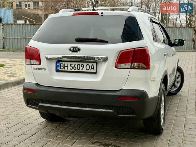 Белый Киа Соренто, объемом двигателя 2.4 л и пробегом 331 тыс. км за 9999 $, фото 18 на Automoto.ua