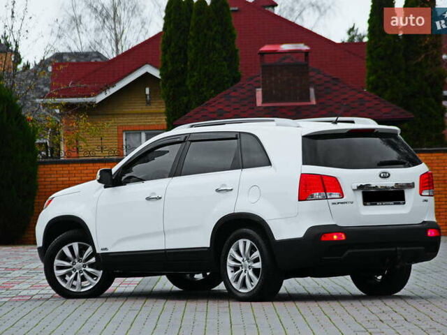 Белый Киа Соренто, объемом двигателя 2.2 л и пробегом 135 тыс. км за 12250 $, фото 1 на Automoto.ua