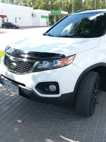 Белый Киа Соренто, объемом двигателя 2.2 л и пробегом 181 тыс. км за 13100 $, фото 10 на Automoto.ua