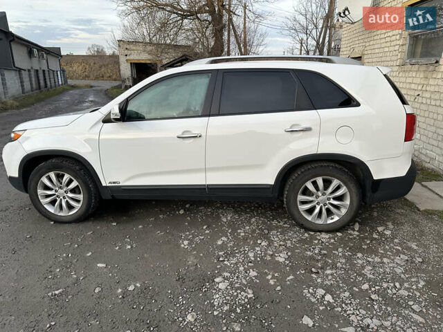 Белый Киа Соренто, объемом двигателя 2.2 л и пробегом 230 тыс. км за 12300 $, фото 12 на Automoto.ua