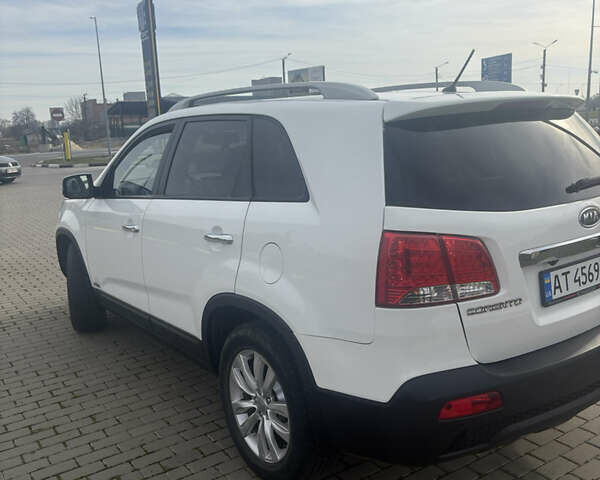 Белый Киа Соренто, объемом двигателя 2.2 л и пробегом 204 тыс. км за 12200 $, фото 5 на Automoto.ua