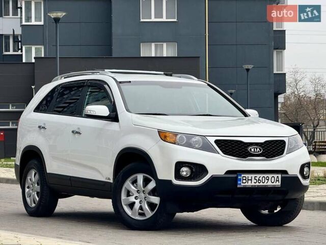Белый Киа Соренто, объемом двигателя 2.4 л и пробегом 331 тыс. км за 9999 $, фото 20 на Automoto.ua