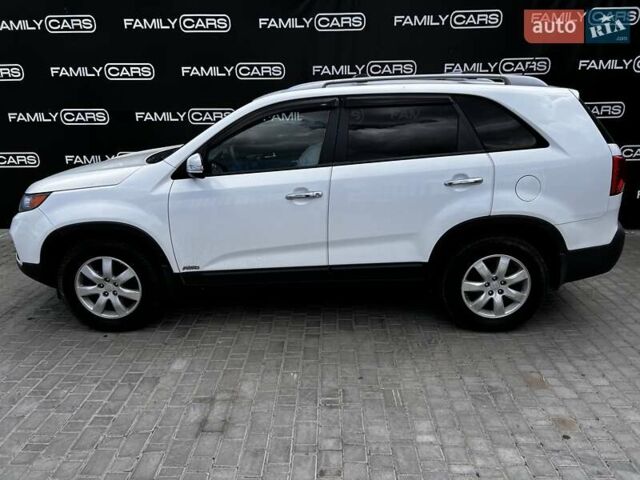 Белый Киа Соренто, объемом двигателя 2.4 л и пробегом 300 тыс. км за 10300 $, фото 7 на Automoto.ua