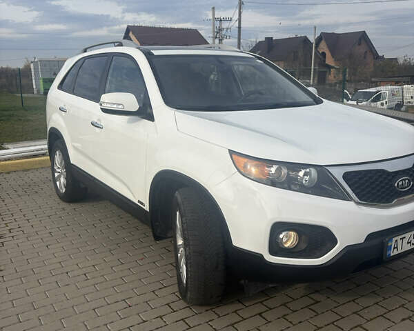 Белый Киа Соренто, объемом двигателя 2.2 л и пробегом 204 тыс. км за 12200 $, фото 1 на Automoto.ua
