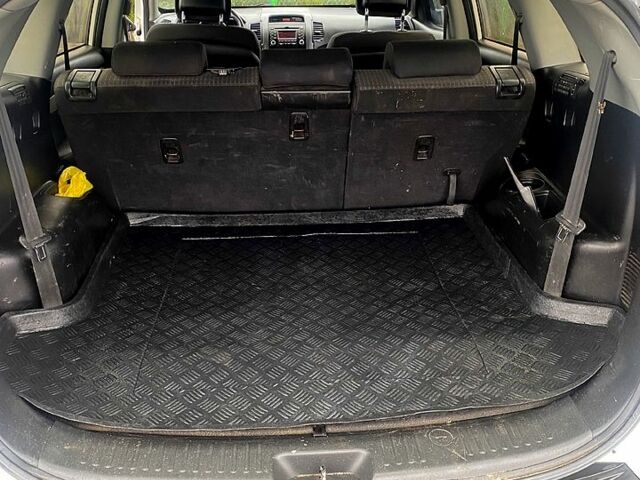 Белый Киа Соренто, объемом двигателя 2.2 л и пробегом 0 тыс. км за 9200 $, фото 6 на Automoto.ua