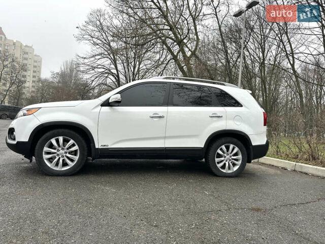 Белый Киа Соренто, объемом двигателя 2.2 л и пробегом 237 тыс. км за 12800 $, фото 8 на Automoto.ua
