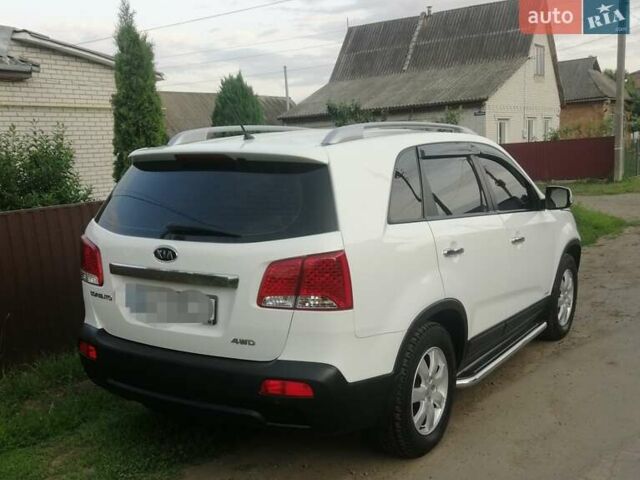 Белый Киа Соренто, объемом двигателя 2.4 л и пробегом 167 тыс. км за 12200 $, фото 4 на Automoto.ua