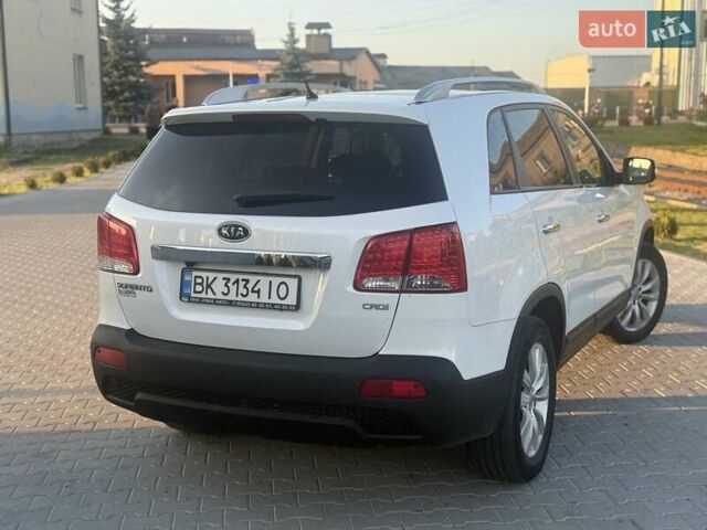 Белый Киа Соренто, объемом двигателя 2.2 л и пробегом 310 тыс. км за 12200 $, фото 8 на Automoto.ua