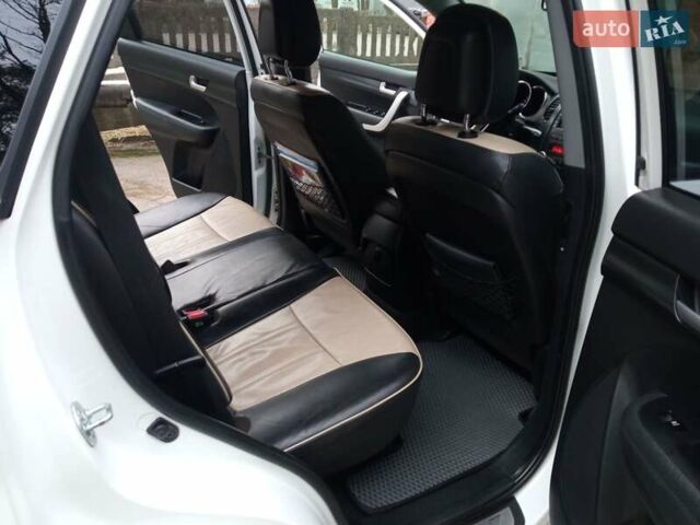 Белый Киа Соренто, объемом двигателя 2.2 л и пробегом 220 тыс. км за 14700 $, фото 12 на Automoto.ua