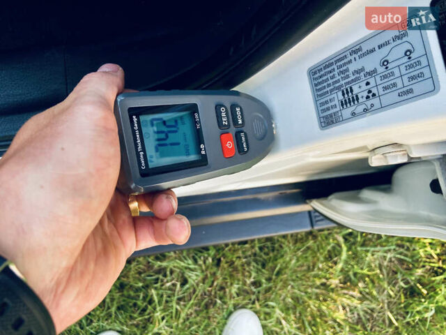 Белый Киа Соренто, объемом двигателя 2.36 л и пробегом 247 тыс. км за 11200 $, фото 69 на Automoto.ua