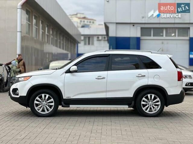 Киа Соренто 2011 в Одессе на Automoto.ua Белый Киа Соренто, объемом двигателя 2.2 л и пробегом 242 тыс. км за 14490 $, фото 7 на Automoto.ua