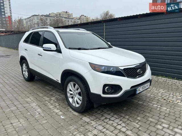 Белый Киа Соренто, объемом двигателя 2.2 л и пробегом 212 тыс. км за 13800 $, фото 1 на Automoto.ua