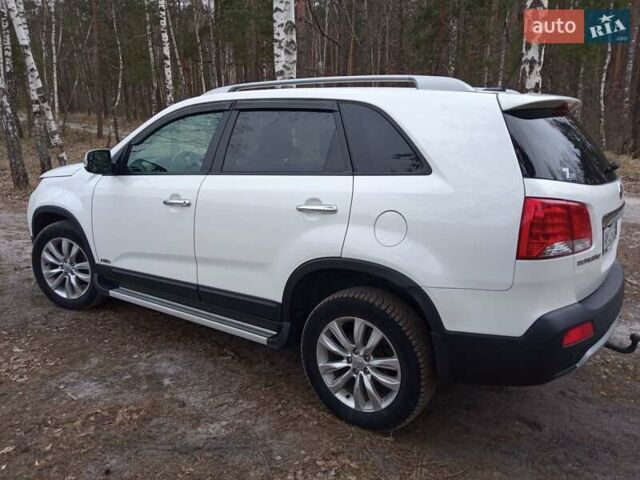 Белый Киа Соренто, объемом двигателя 2.2 л и пробегом 220 тыс. км за 14700 $, фото 2 на Automoto.ua