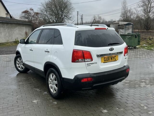 Білий Кіа Соренто, об'ємом двигуна 2.2 л та пробігом 170 тис. км за 4250 $, фото 5 на Automoto.ua