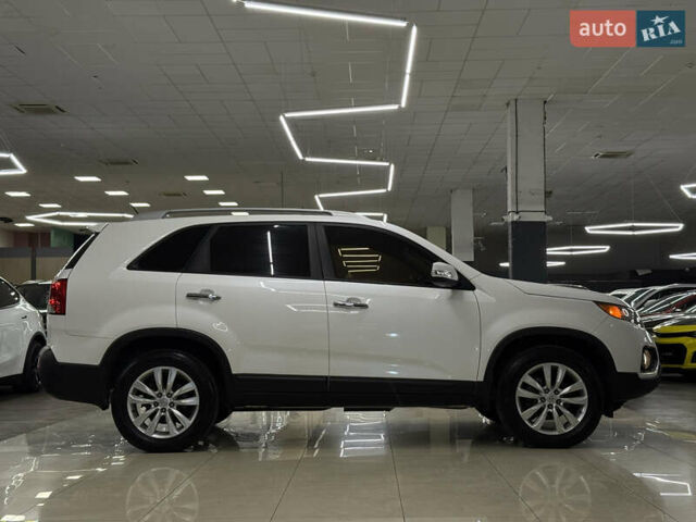 Белый Киа Соренто, объемом двигателя 2.2 л и пробегом 178 тыс. км за 14999 $, фото 5 на Automoto.ua