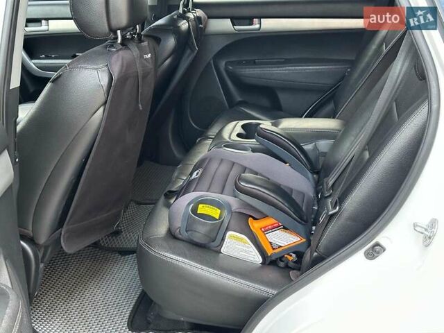 Киа Соренто 2011 в Одессе на Automoto.ua Белый Киа Соренто, объемом двигателя 2.2 л и пробегом 242 тыс. км за 14490 $, фото 16 на Automoto.ua