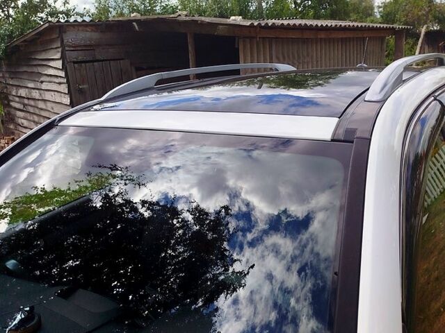 Кіа Соренто 2011 у Житомирі на Automoto.ua Білий Кіа Соренто, об'ємом двигуна 2.2 л та пробігом 230 тис. км за 12500 $, фото 2 на Automoto.ua