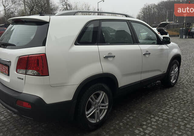 Білий Кіа Соренто, об'ємом двигуна 2.2 л та пробігом 225 тис. км за 14900 $, фото 4 на Automoto.ua