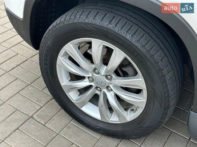 Киа Соренто 2011 в Одессе на Automoto.ua Белый Киа Соренто, объемом двигателя 2.2 л и пробегом 242 тыс. км за 14490 $, фото 8 на Automoto.ua