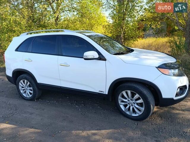 Білий Кіа Соренто, об'ємом двигуна 2.2 л та пробігом 243 тис. км за 12700 $, фото 7 на Automoto.ua
