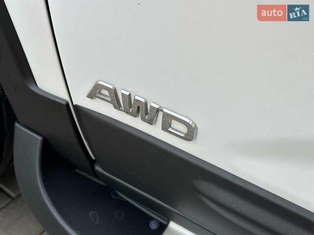 Киа Соренто 2011 в Одессе на Automoto.ua Белый Киа Соренто, объемом двигателя 2.2 л и пробегом 242 тыс. км за 14490 $, фото 9 на Automoto.ua