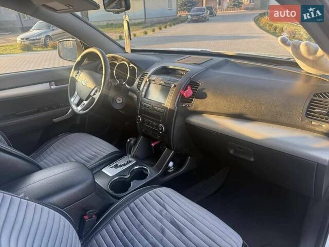Белый Киа Соренто, объемом двигателя 2.2 л и пробегом 310 тыс. км за 12200 $, фото 24 на Automoto.ua