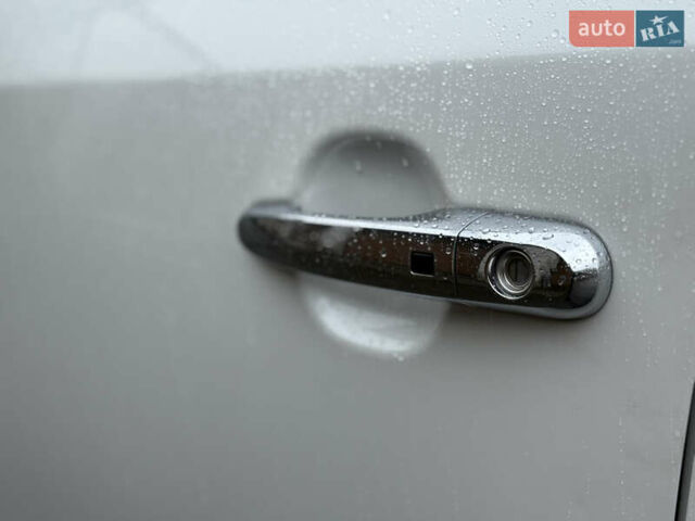 Белый Киа Соренто, объемом двигателя 2.4 л и пробегом 179 тыс. км за 11999 $, фото 8 на Automoto.ua